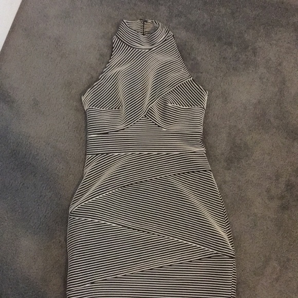 🔥 Sexy Cache' Bodycon 🔥 - Picture 2 of 5